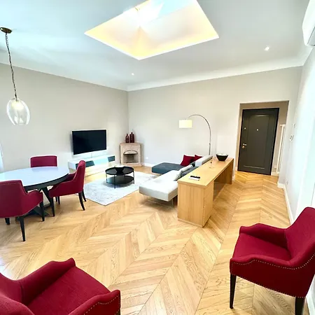 Rondinelli Al Duomo Con Ascensore Apartment